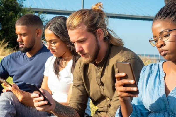 Free Government Cell Phones for Low-Income