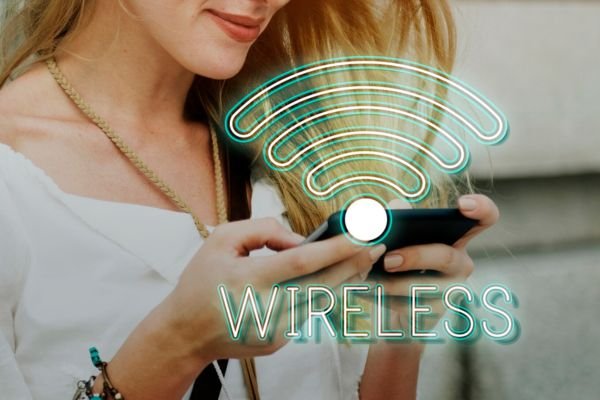 Selectel Wireless Free Phone